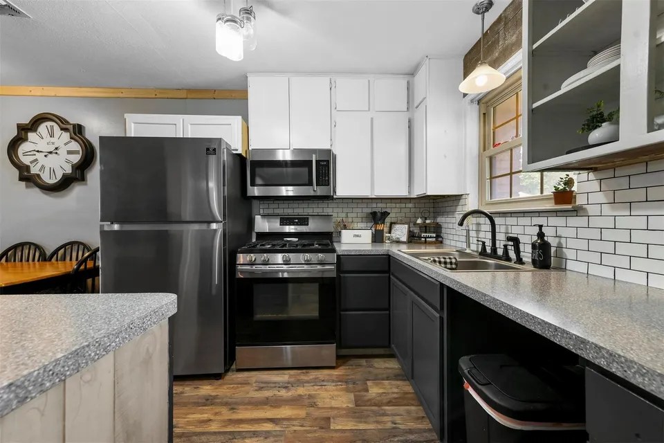 550 S Hitt St, Boyd, TX 76023 249,000