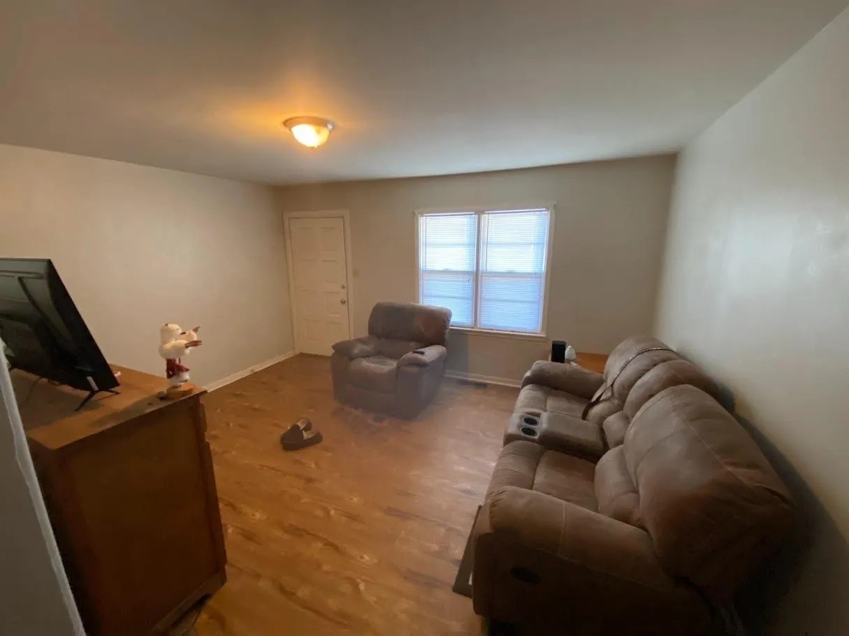 1806 E 5th St, Petersburg, TX 79250