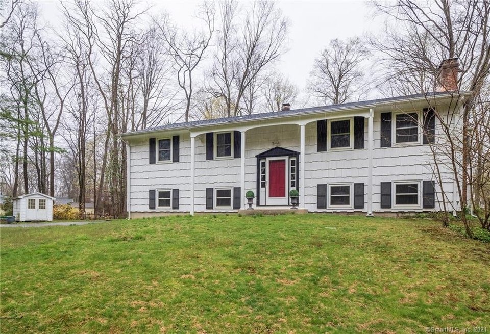 With Waterfront Homes for Sale in Wantagh, NY