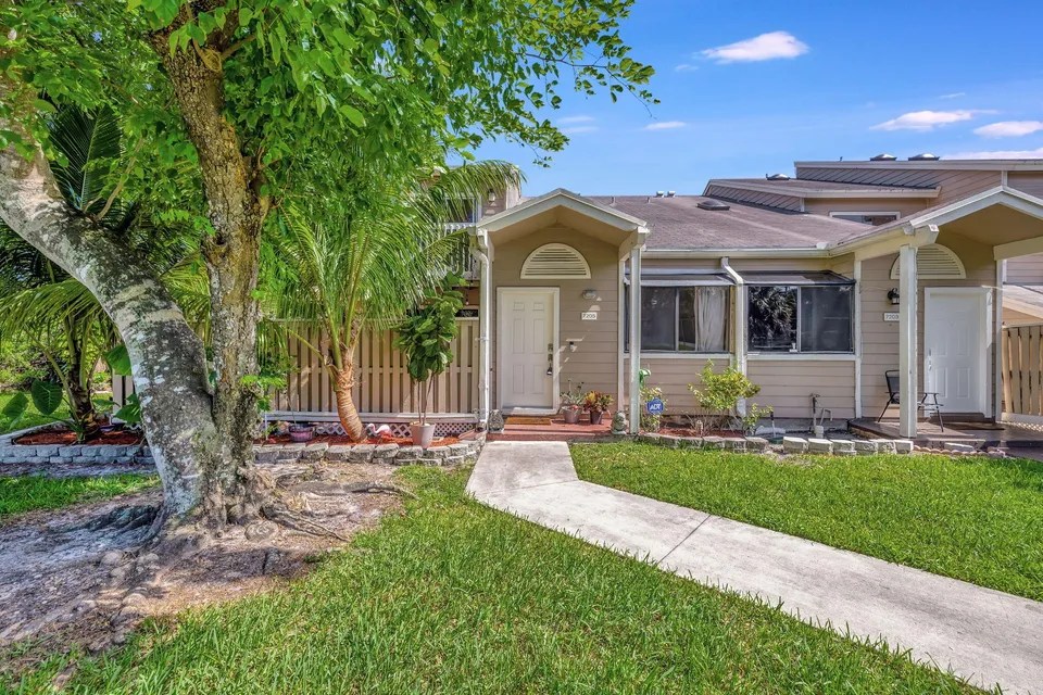 For Sale 7205 Sportsmans Dr, North Lauderdale, FL 33068