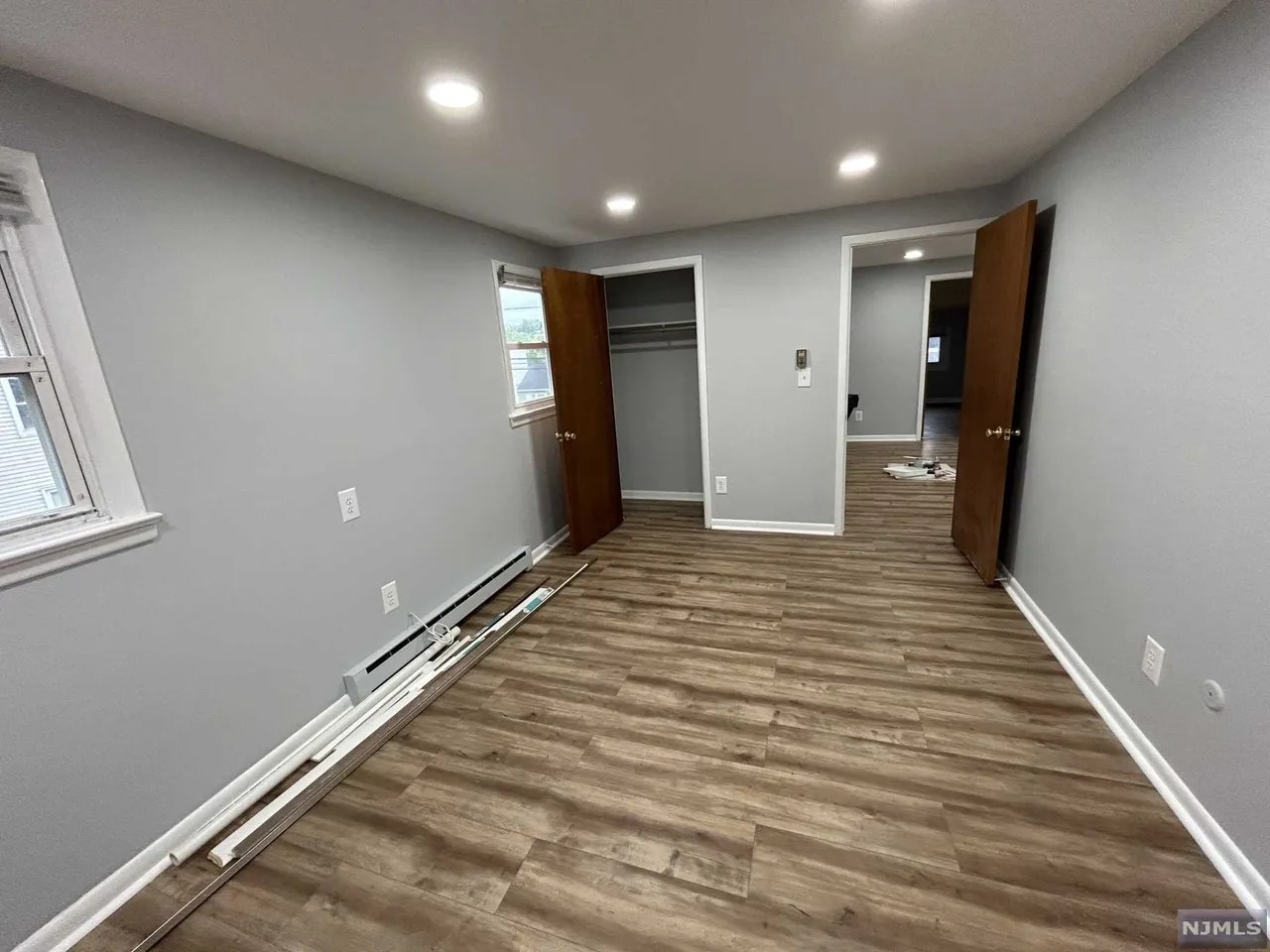 689 Lafayette Ave, Hawthorne, NJ 07506