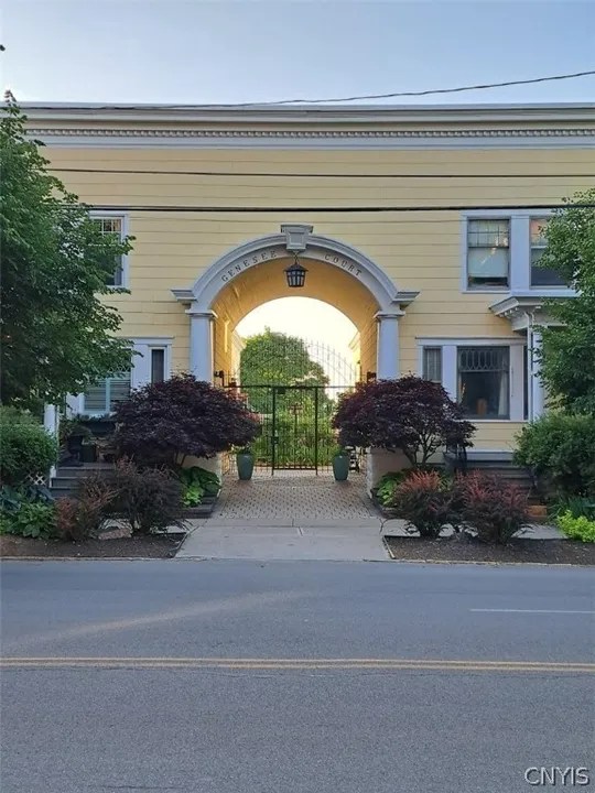 16 Genesee Ct, Utica, NY 13502 134,900