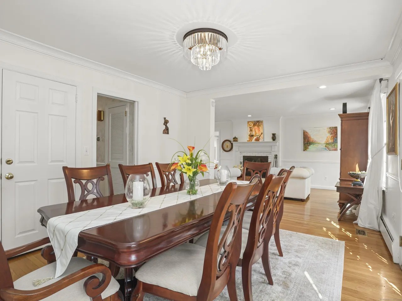 2 Arnold Dr, Stamford, CT 06905