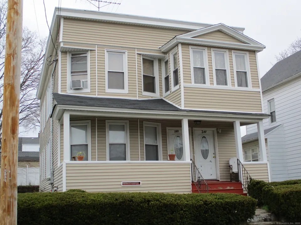 340 Jackson Ave, Bridgeport, CT 06606
