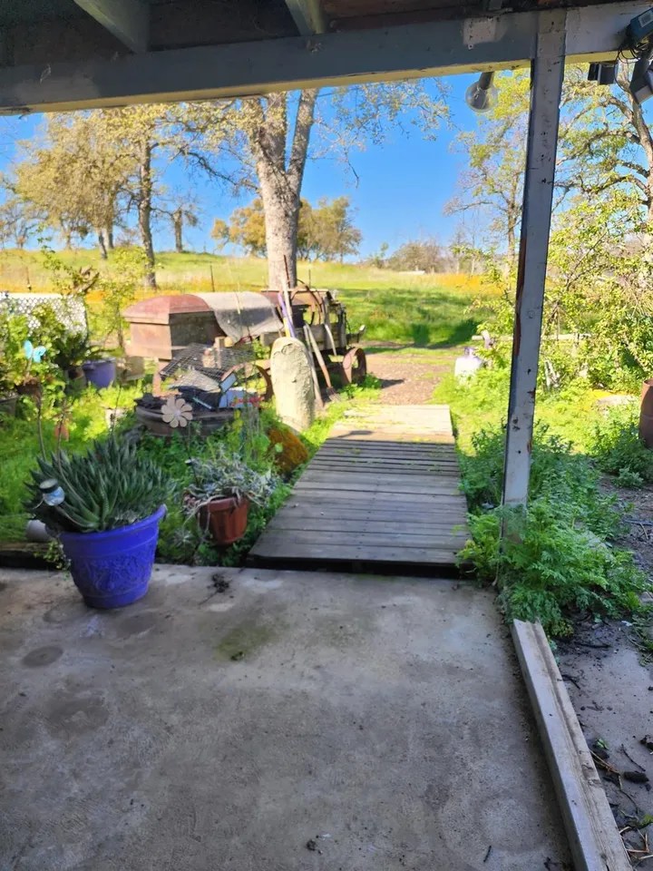 25604 Auberry Rd, Clovis, CA 93619