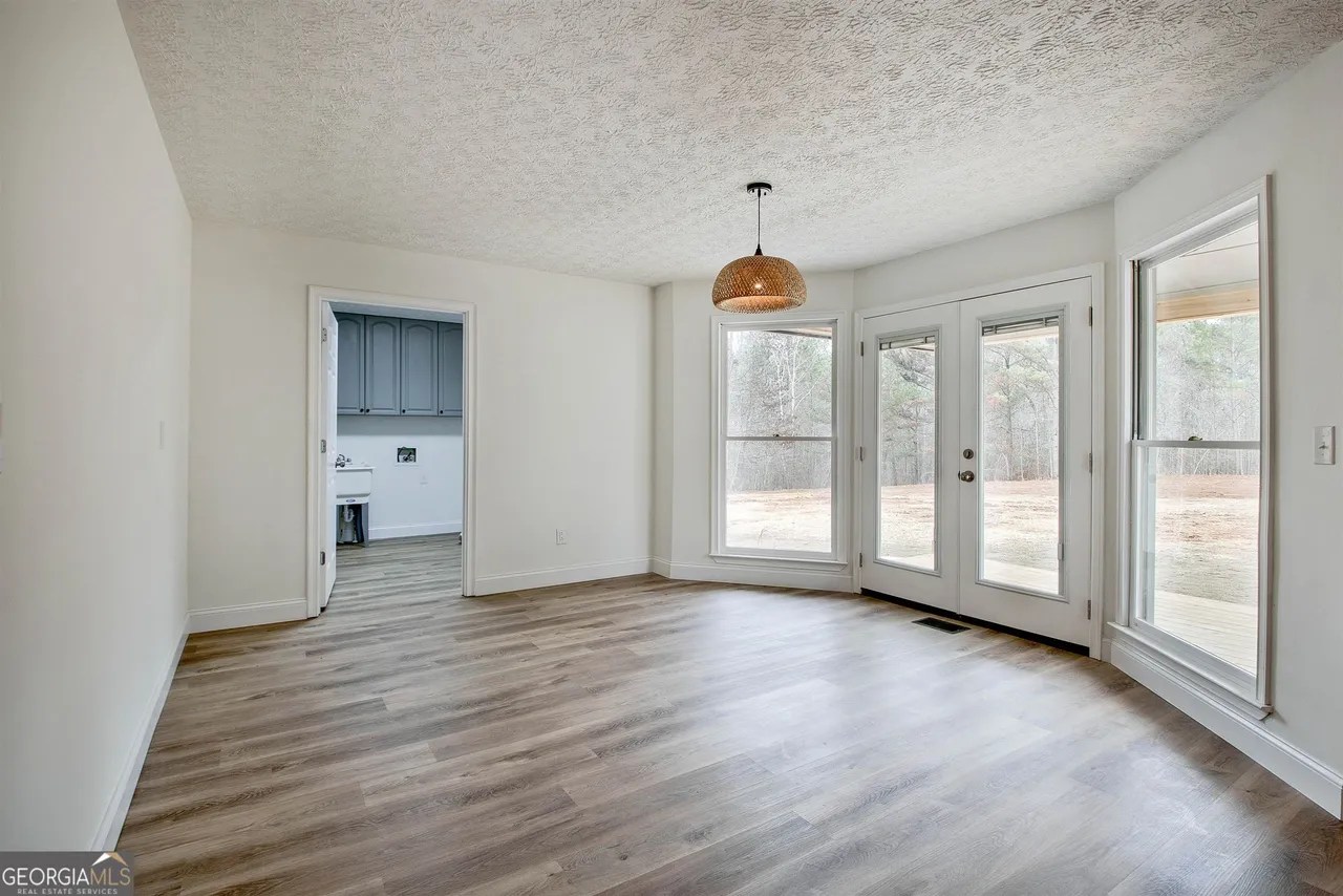 2752 Poplar Rd, Sharpsburg, GA 30277