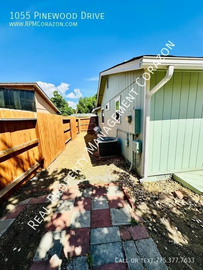 1055 Pinewood Dr, Sparks, NV 89434 Home for Rent