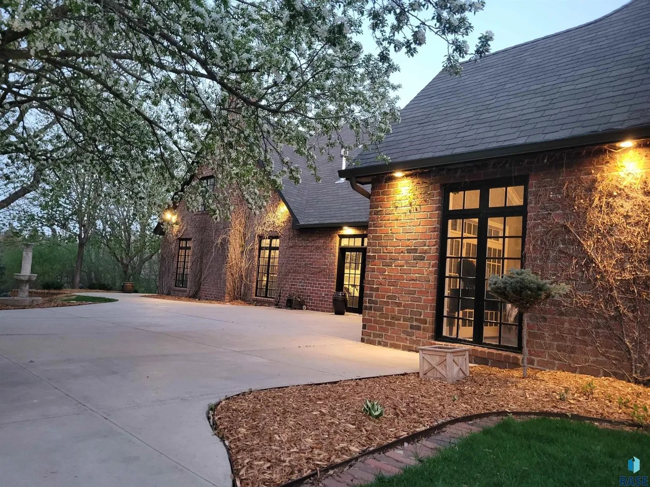 For Sale 48032 Indian Hills Ct, Sioux Falls, SD 57108