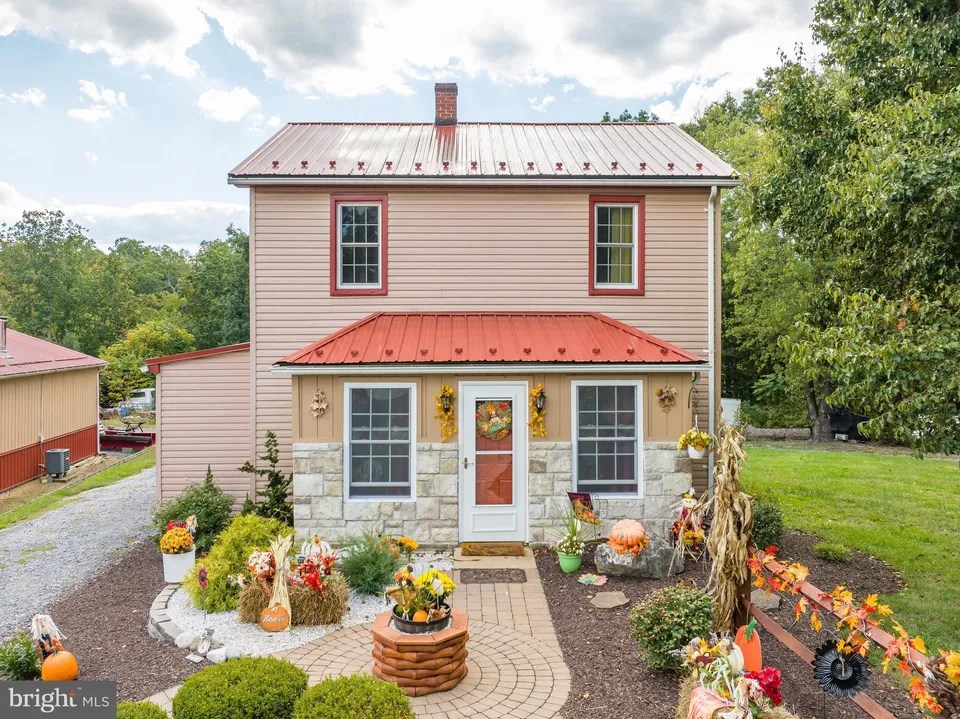 3246 Middleway Pike, Bunker Hill, WV 25413