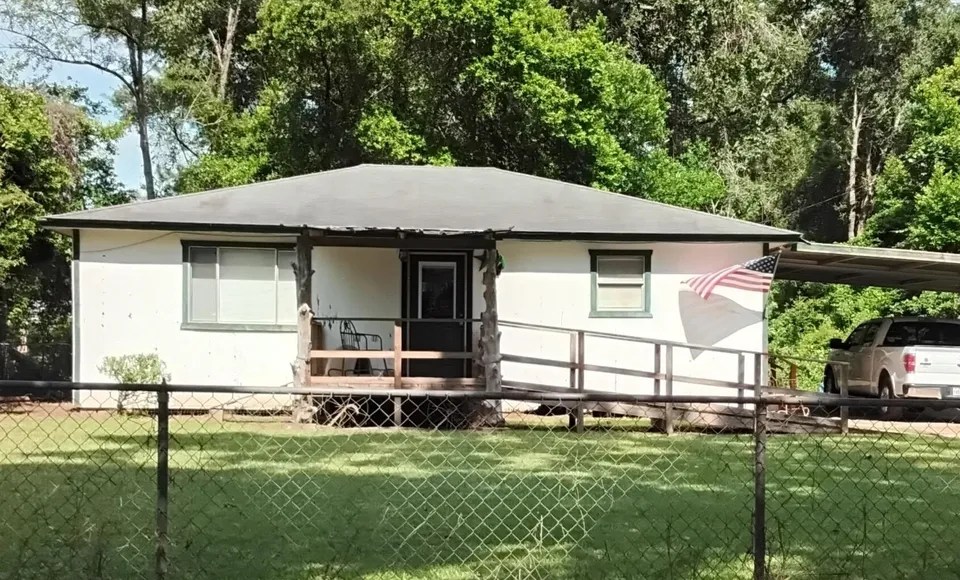5143 Matthews Dr, Silsbee, TX 77656 52,900