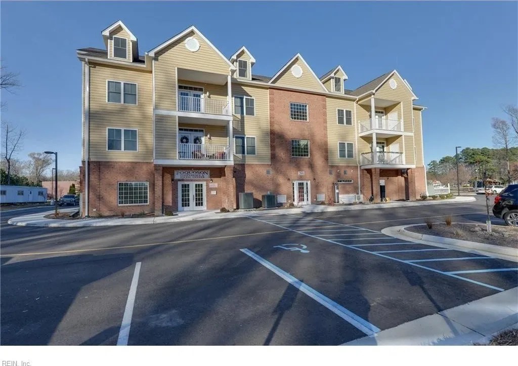 Apartment 200 Fountains Ln Apt 204, Poquoson, VA 23662