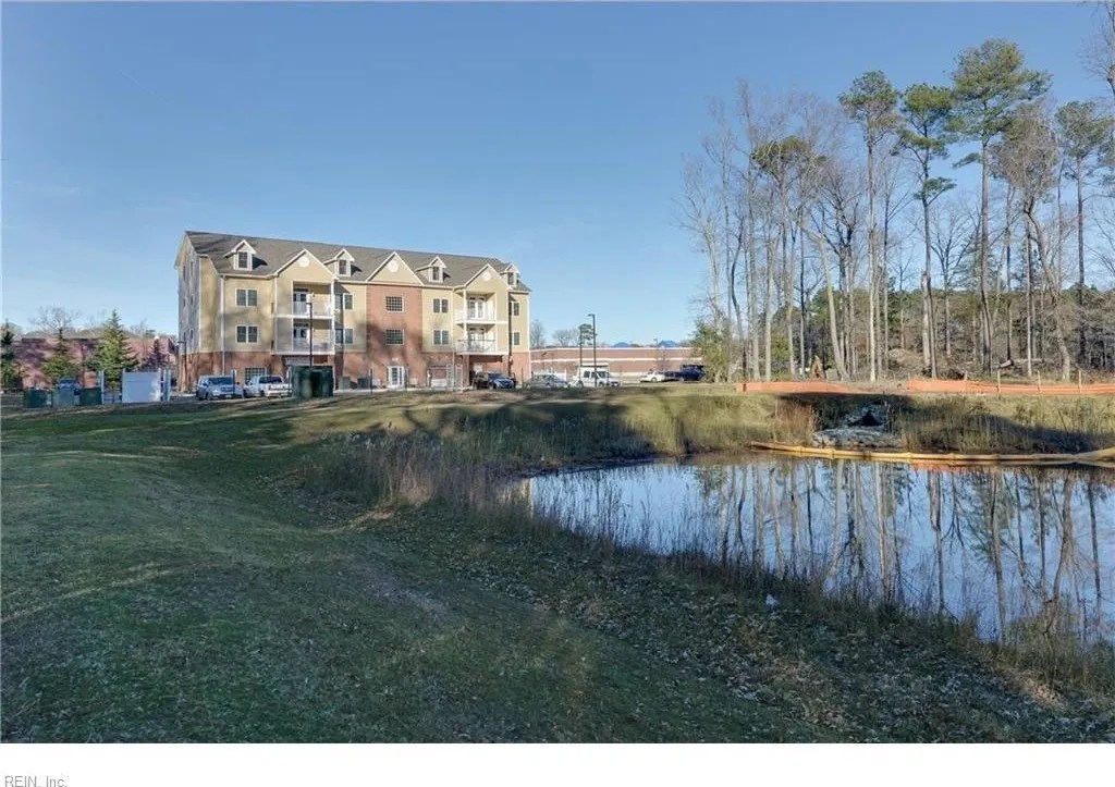 Apartment 200 Fountains Ln Apt 204, Poquoson, VA 23662