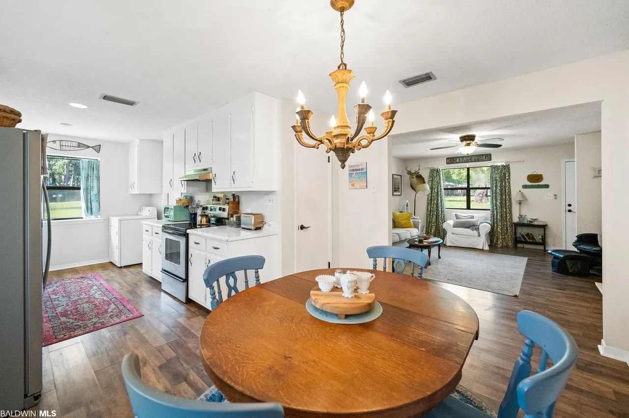 11047 Mockingbird Ln, Fairhope, AL 36532