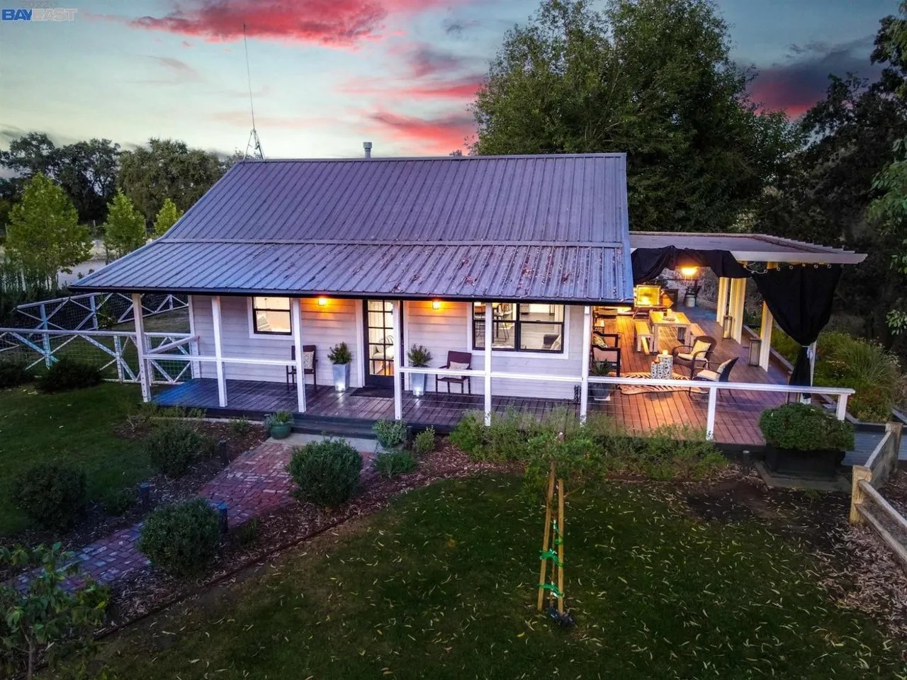 For Sale 26055 County Road 29, Winters, CA 95694