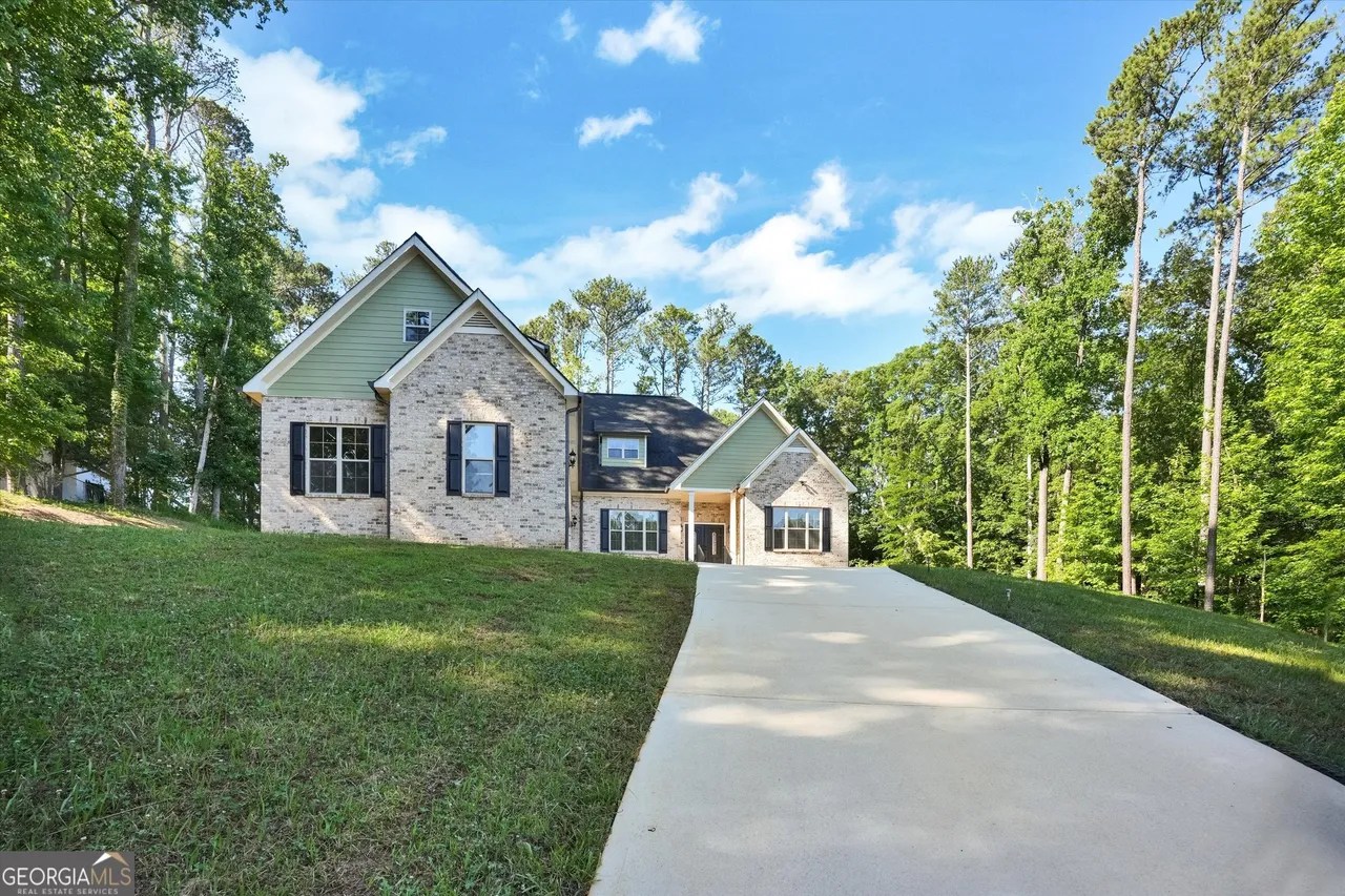 For Sale 5315 Kanawha Ct, Stone Mountain, GA 30087