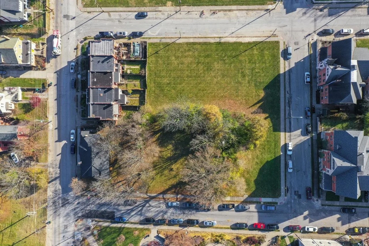 For Sale 1948 Bigelow St Unit 3, Cincinnati, OH 45219
