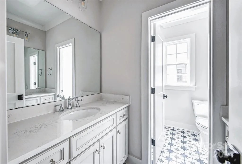 For Sale 10 Oak St, Belmont, NC 28012