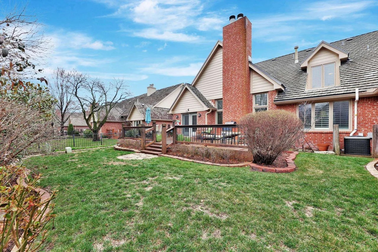 For Sale 530 N Turnberry Cir, Wichita, KS 67230