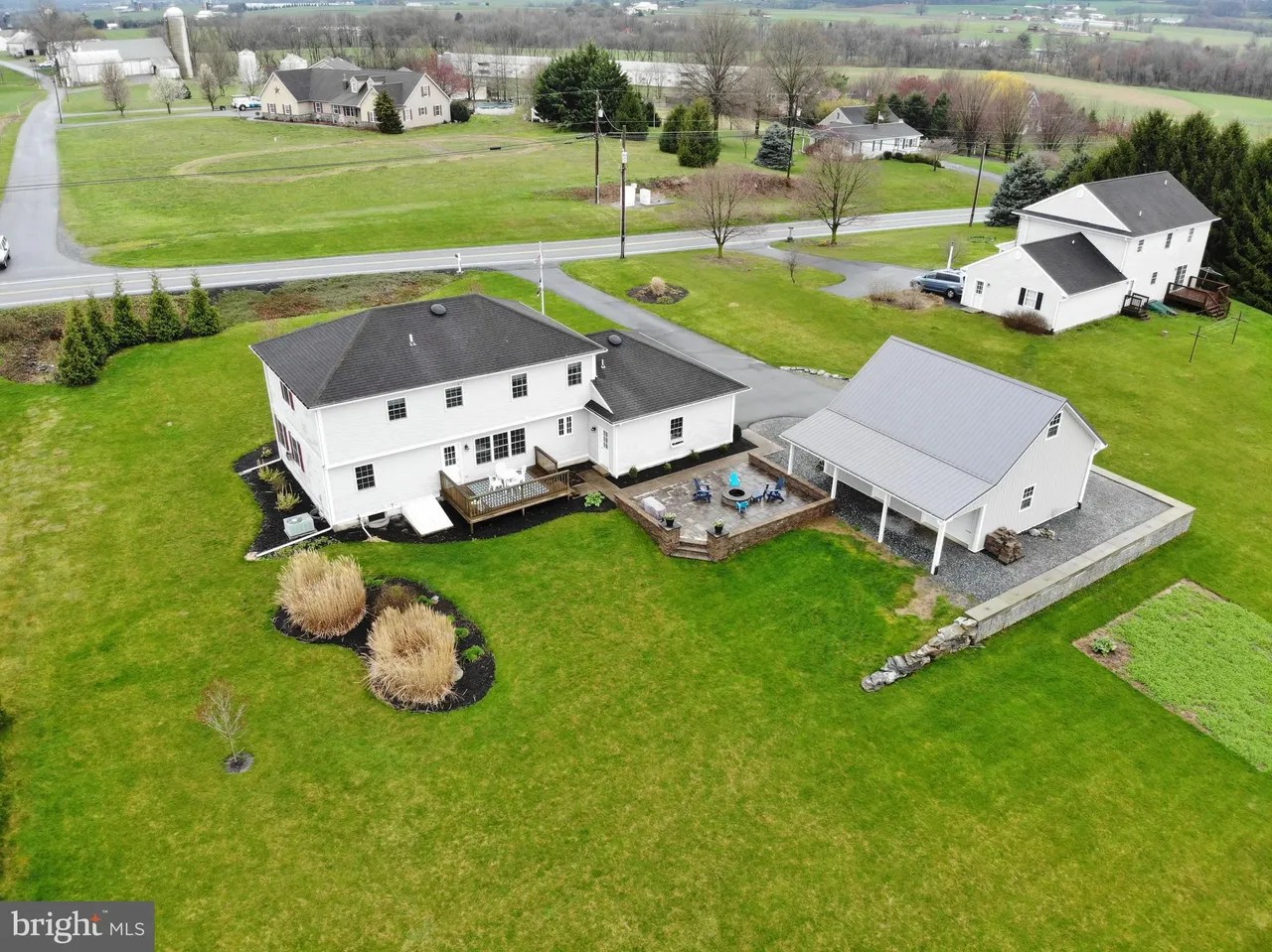 3141 N Colebrook Rd, Manheim, PA 17545