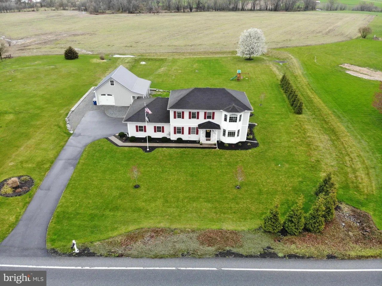 3141 N Colebrook Rd, Manheim, PA 17545
