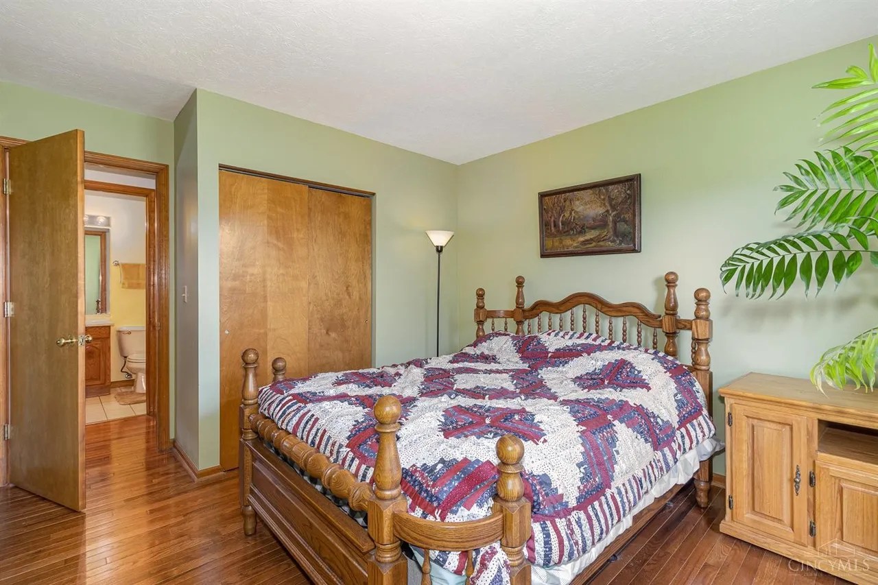 6367 Manila Rd, Goshen Township, OH 45122