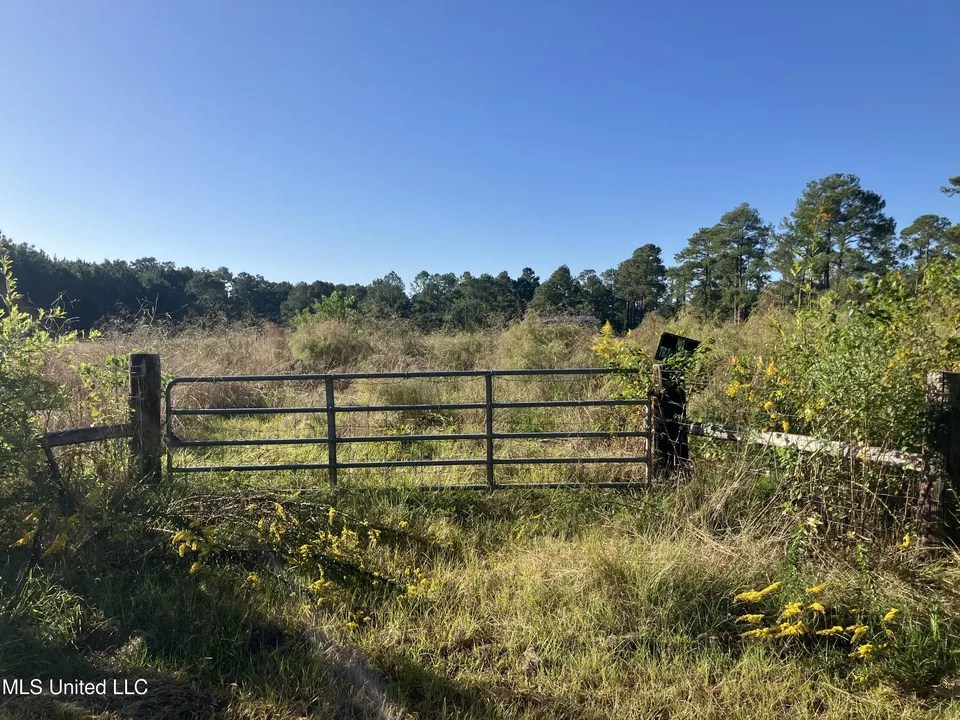 6024 Addie Ln, Bay Saint Louis, MS 39520 114,900