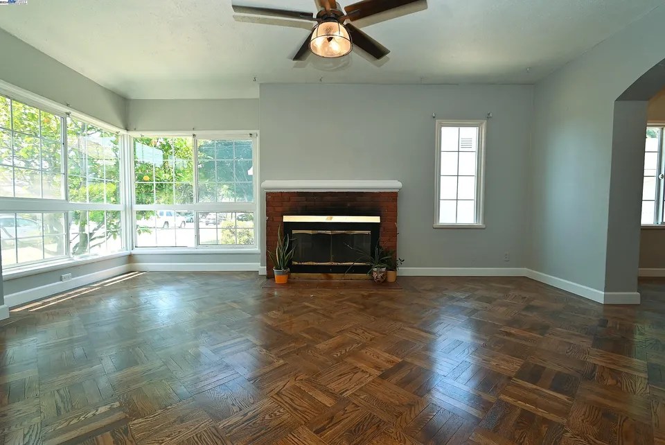 110 Estabrook St, San Leandro, CA 94577 924,000