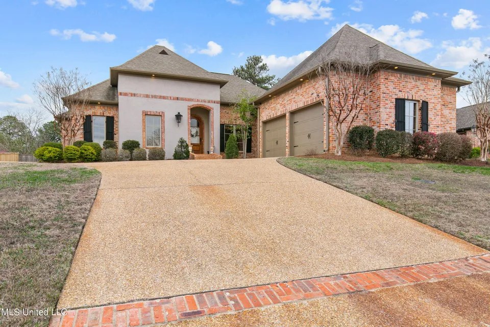 410 Deer Holw, Brandon, MS 39047