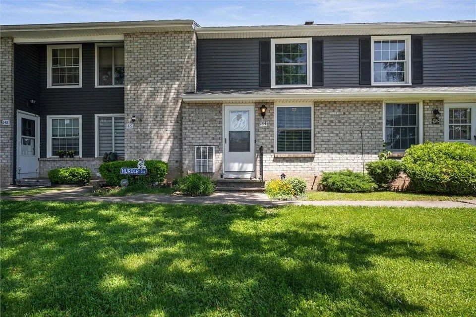 144 Parkwood Ln, Hilton, NY 14468