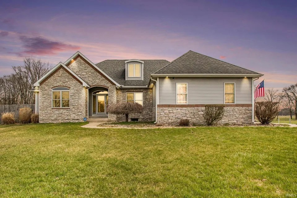 57708 Oakside Ave, Mishawaka, IN 46544