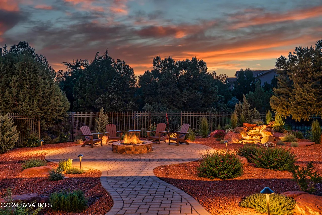 For Sale 150 Rimstone Cir, Sedona, AZ 86336