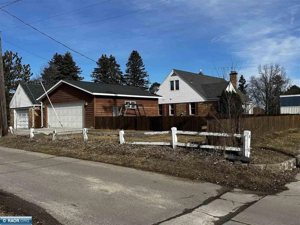 For Sale 905 Fayal Rd, Eveleth, MN 55734