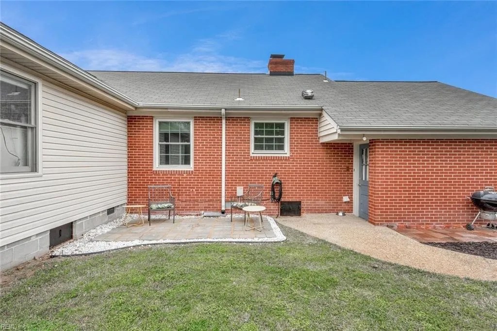 150 Little Florida Rd, Poquoson, VA 23662