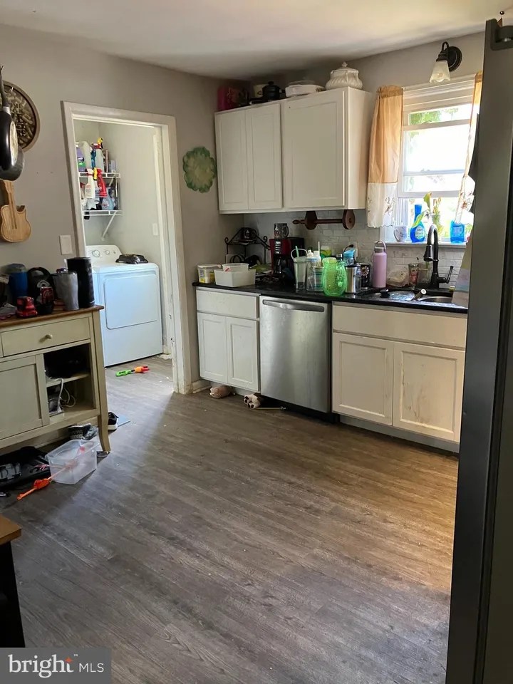 For Sale 325 Tri Hill Rd, York, PA 17403