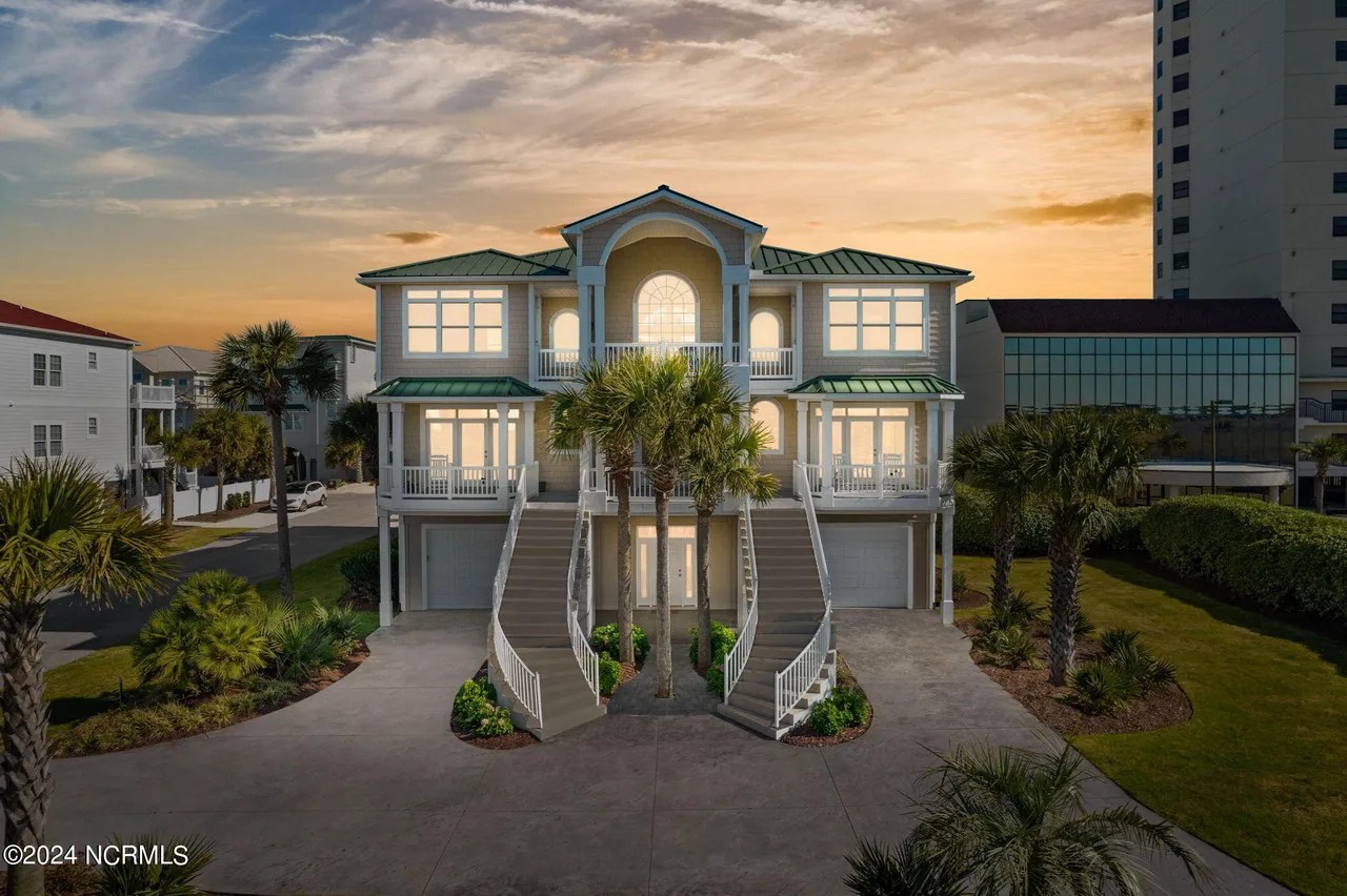 13 Coggeshall Dr W, Ocean Isle Beach, NC 28469