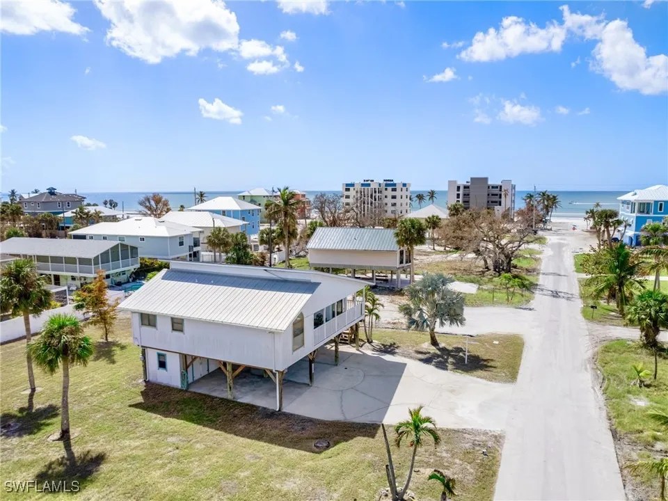 Fort Myers Beach, FL 33931 750,000