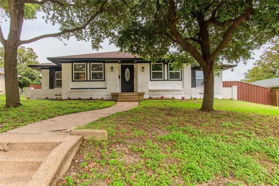 For Sale 3210 Bonnie View Rd, Dallas, TX 75216