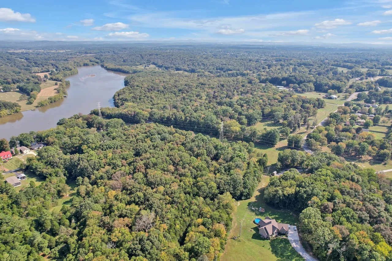 1745 Mann Rd, Lebanon, TN 37087 1,650,000