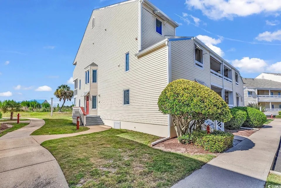 1100 Possum Trot Rd Apt C101, North Myrtle Beach, SC 29582 169,000