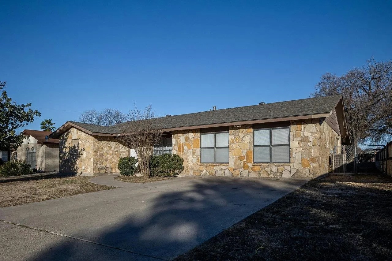 725 Sage Dr, Del Rio, TX 78840 Home for Rent