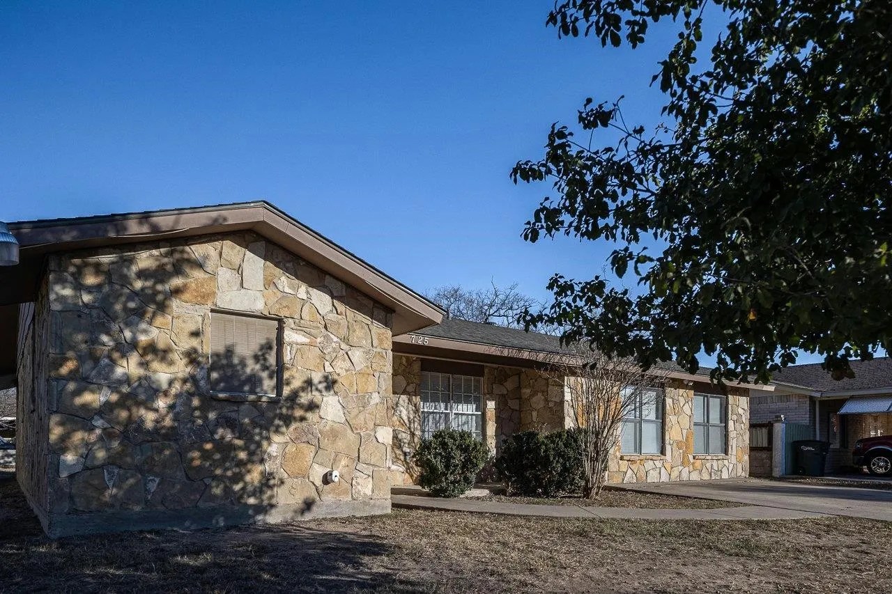 725 Sage Dr, Del Rio, TX 78840 Home for Rent
