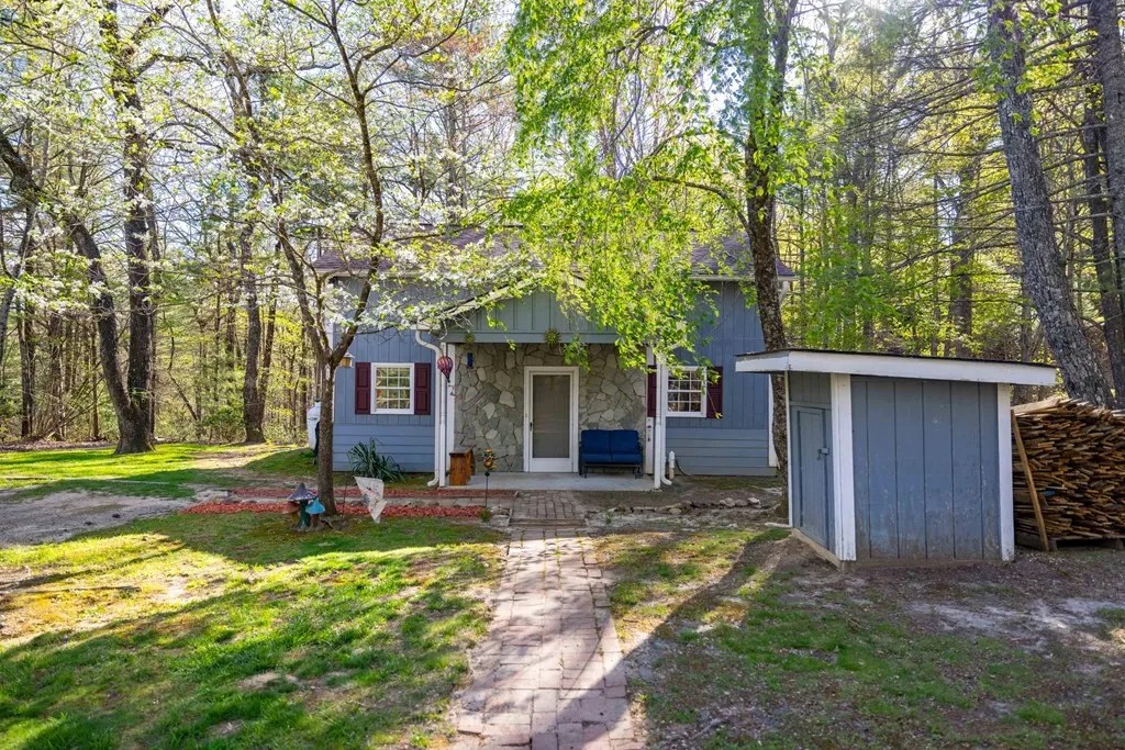 282 Griffith Ln, Glade Valley, NC 28627