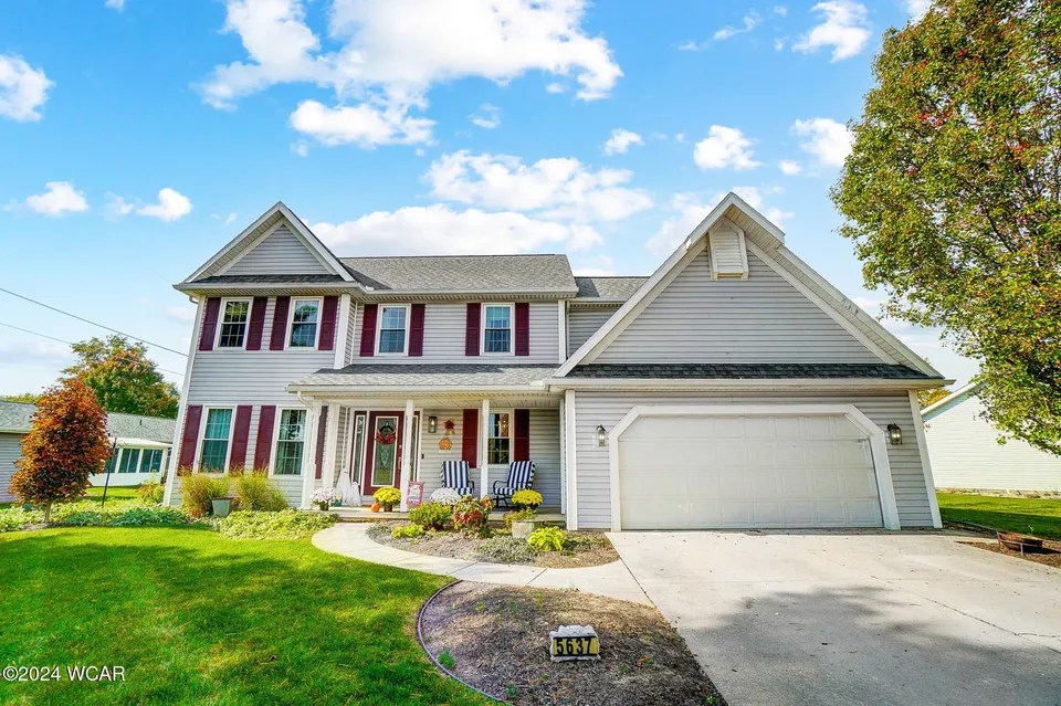 5637 Clover Ridge Dr, Lima, OH 45807 349,900