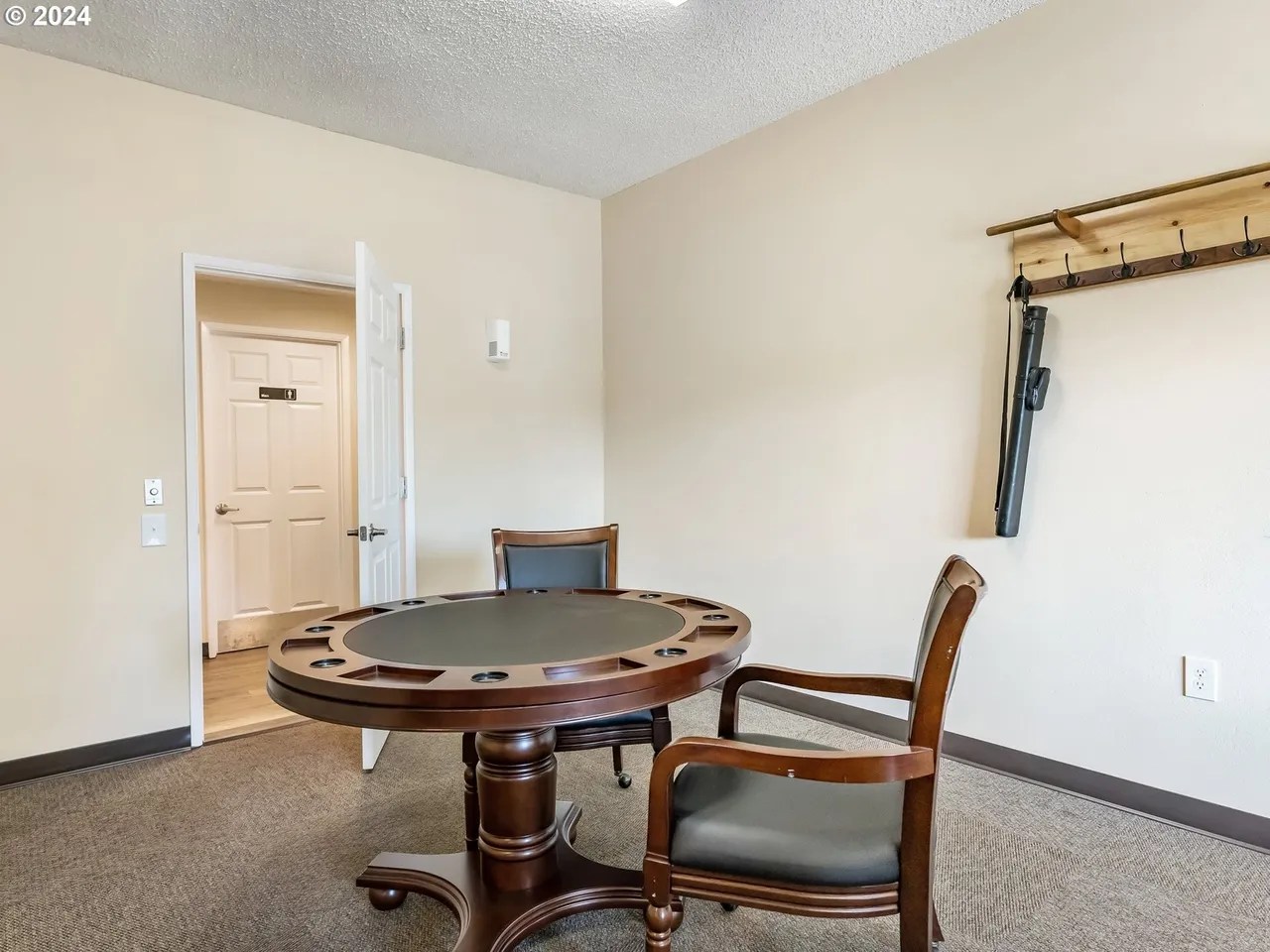 For Sale 11694 SW Royal Villa Dr, Portland, OR 97224