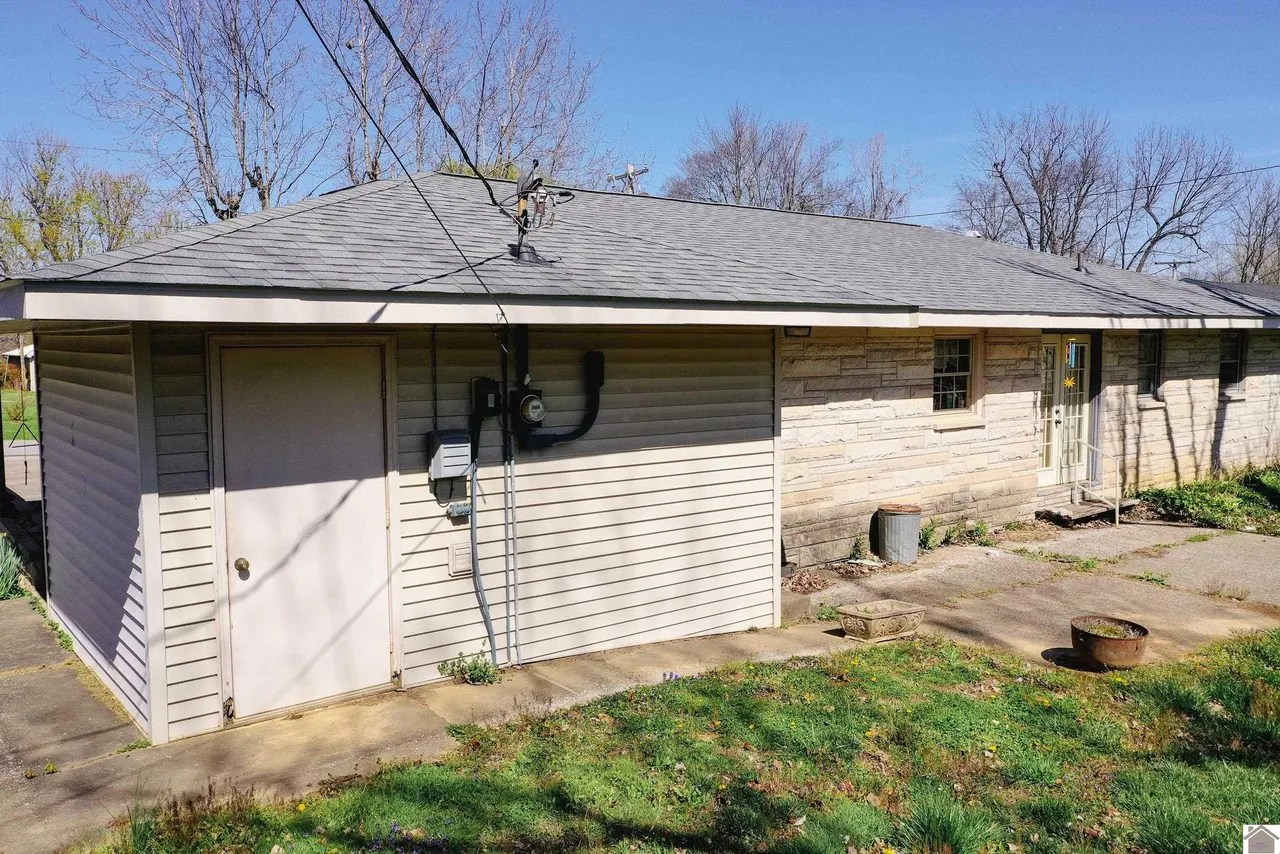 312 Cardinal Ln, Princeton, KY 42445