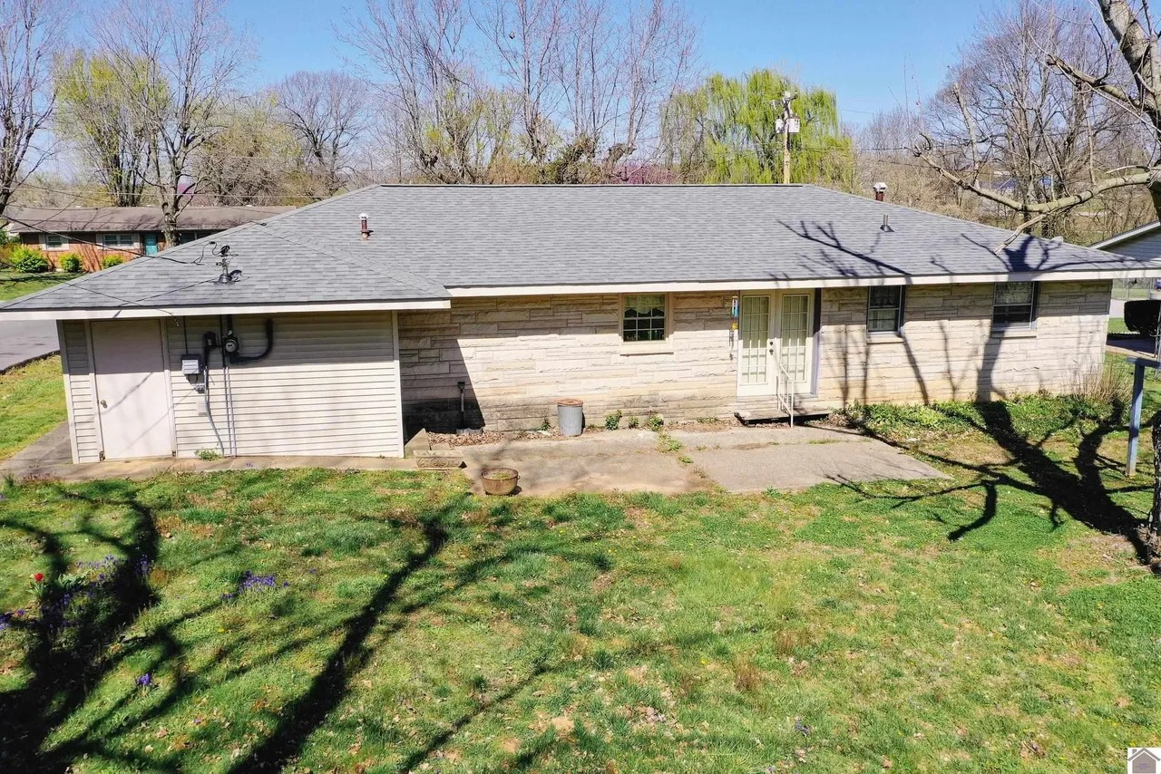 312 Cardinal Ln, Princeton, KY 42445