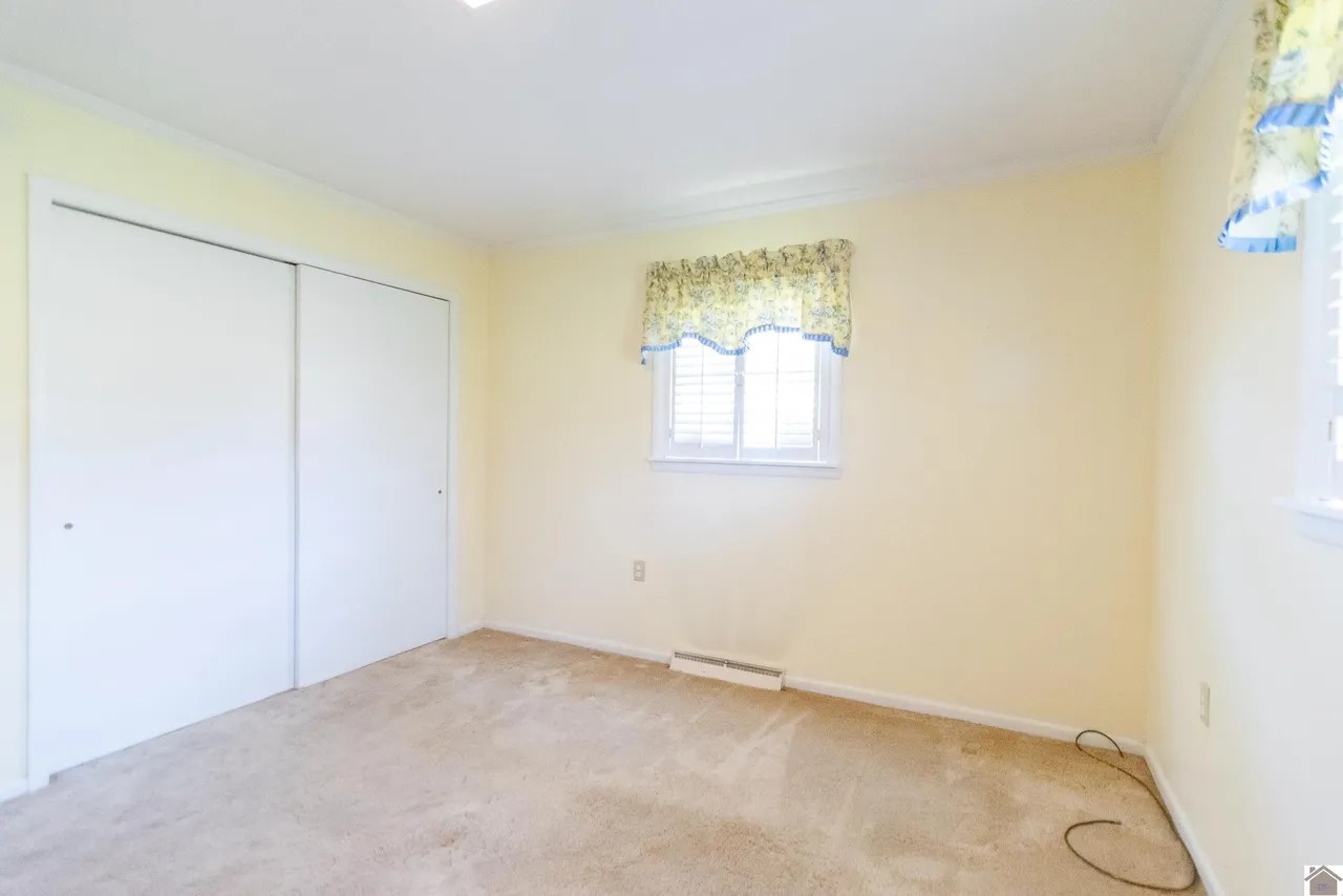 312 Cardinal Ln, Princeton, KY 42445