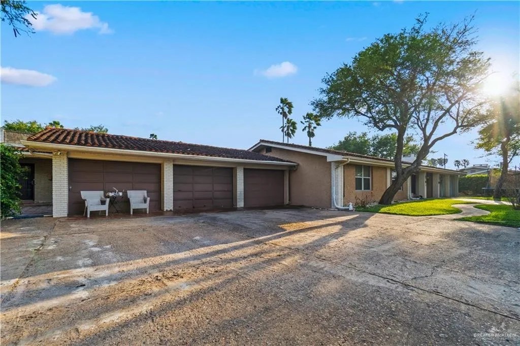 For Sale 1518 Parkwood Dr, Harlingen, TX 78550