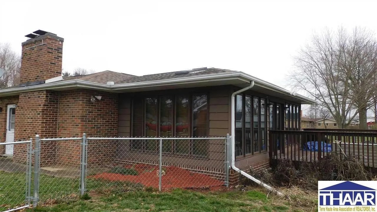 For Sale 2861 E Colonial Ave, Terre Haute, IN 47805