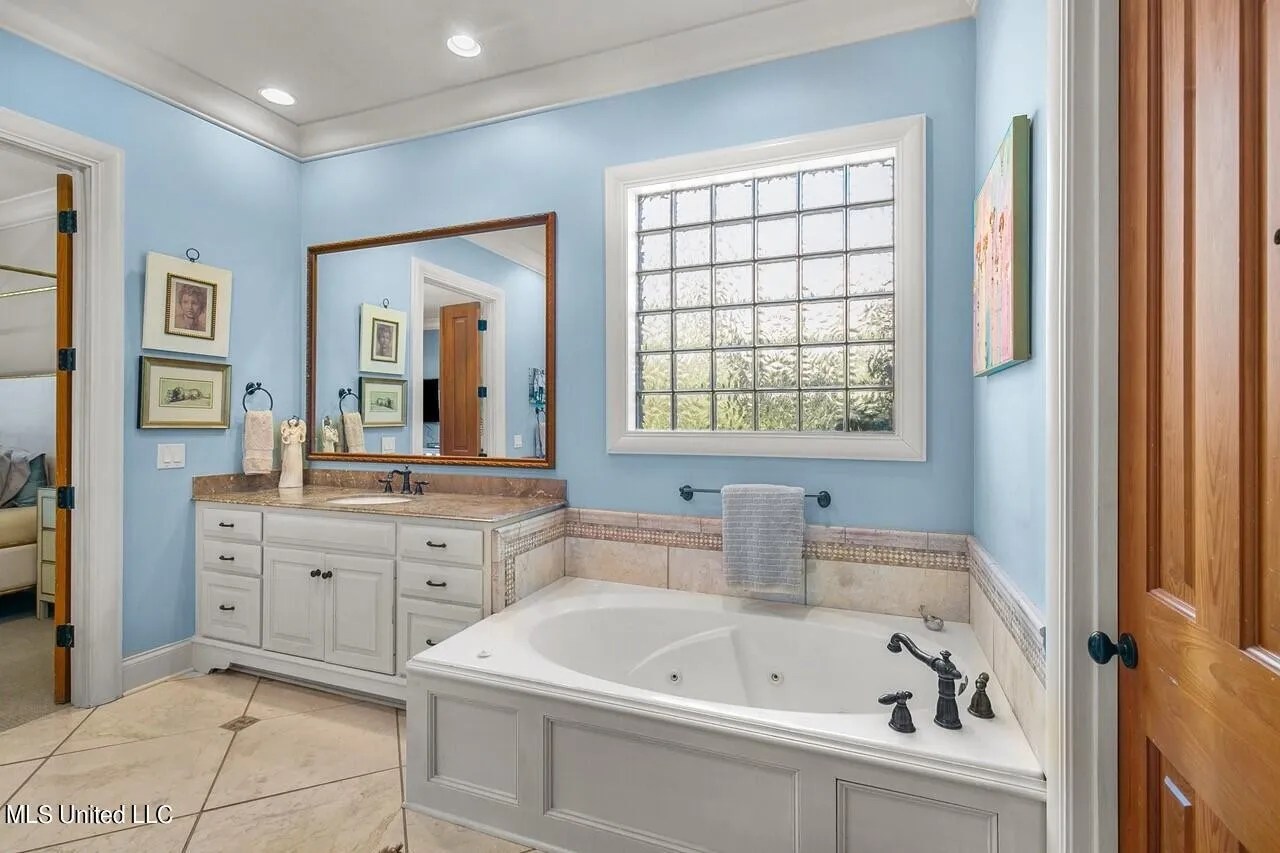 For Sale 448 Greenwood Ln, Ridgeland, MS 39157